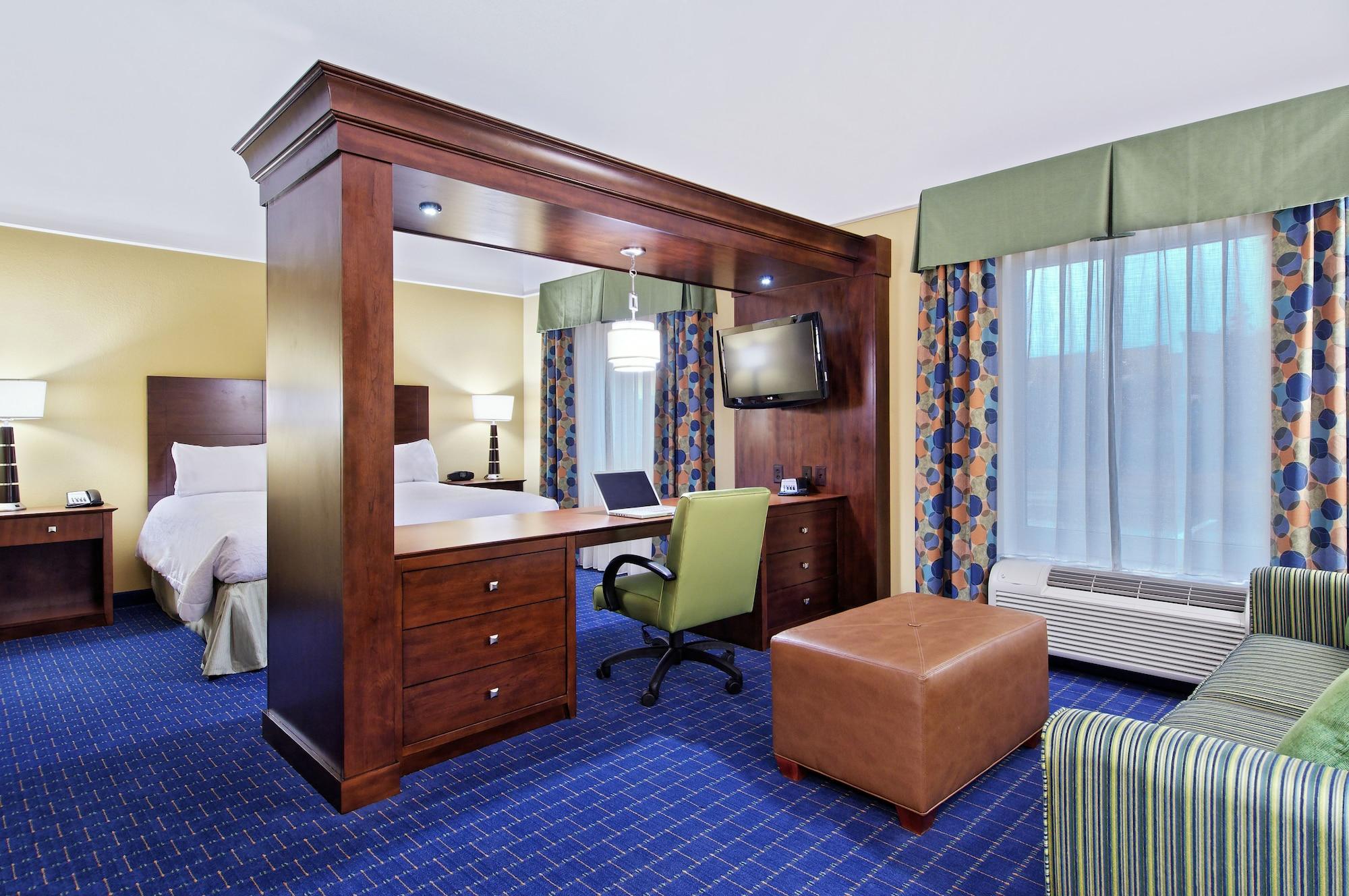 Hampton Inn & Suites Knoxville-Turkey Creek Farragut Exterior photo